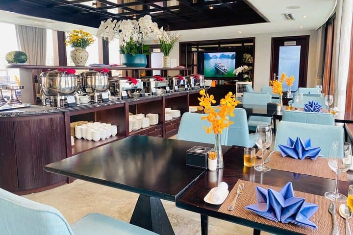 Jade Sails Luxury Day Cruise: Halong & Lan Ha Bay VIP Day Trip photo 5