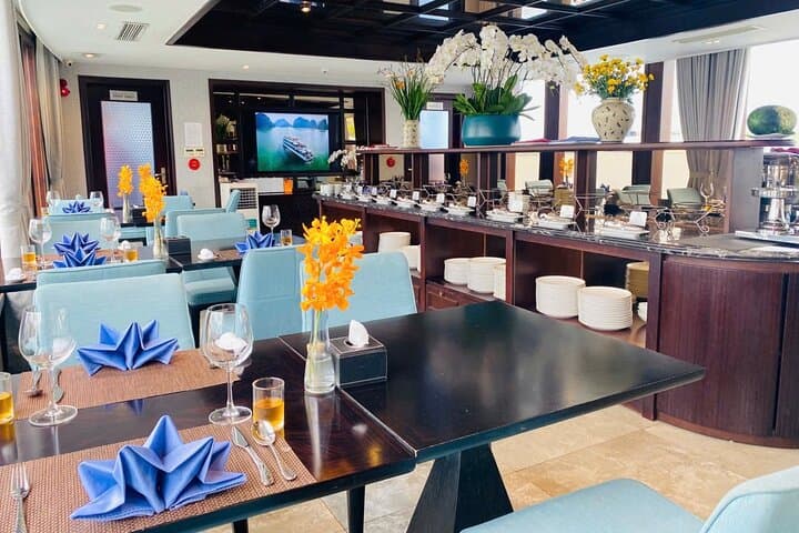 Jade Sails Luxury Day Cruise: Halong & Lan Ha Bay VIP Day Trip photo 4