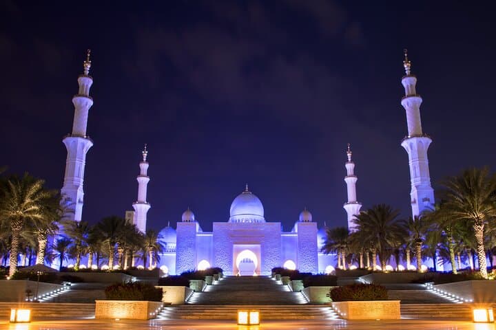 Sheikh Zayed Grand Mosque Guided Tour from Dubai — Morning & Evening Visits