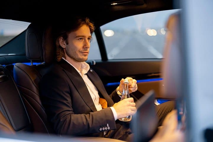 Private Chauffeur Service in Dubai and Abu Dhabi: Luxury City Transfers & Tailored Tours photo 4