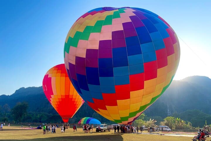 Sunrise Hot Air Balloon Over Vang Vieng: 360° Views of Karst Peaks & Nam Song River