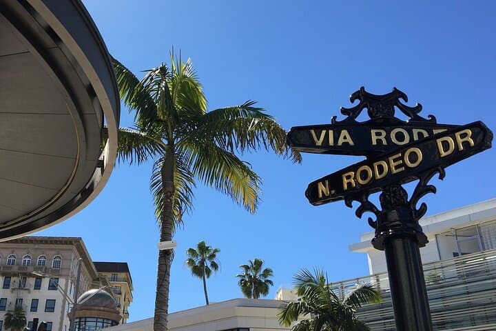 Full-Day Iconic Los Angeles Tour from Santa Monica — Hollywood, Venice & Griffith photo 1