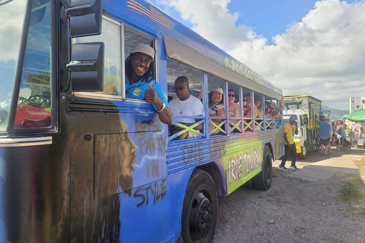 Irie Vibe Open Air Scenic Adventure in St Kitts: Romney Manor, Timothy Hill & Frigate Bay
