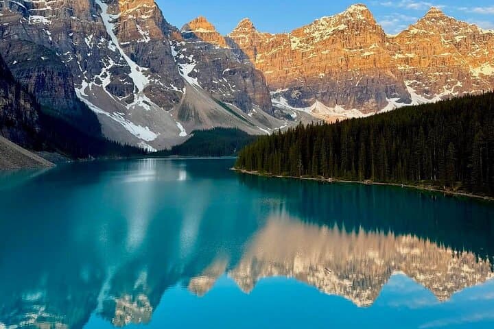 Banff Shuttle to Moraine Lake & Lake Louise — Half-Day Day Trip from Banff