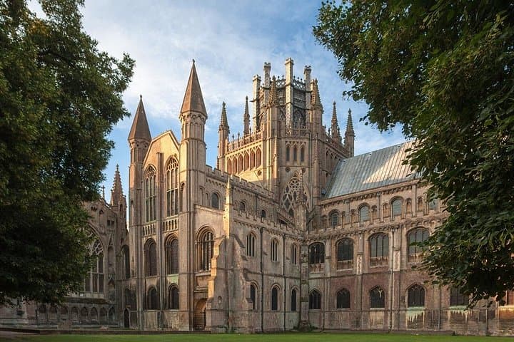 London to Cambridge University Tour — King's College Chapel & The Backs