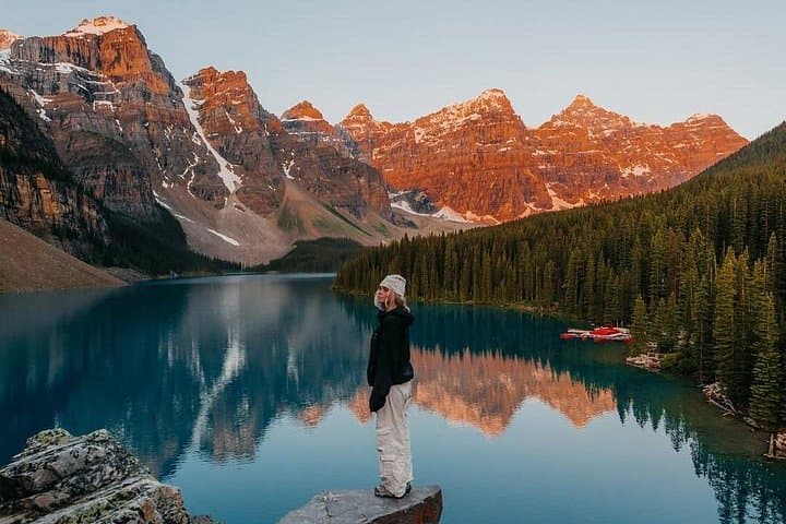 Moraine Lake Sunrise Tour from Banff and Canmore — Early Morning Experience photo 2