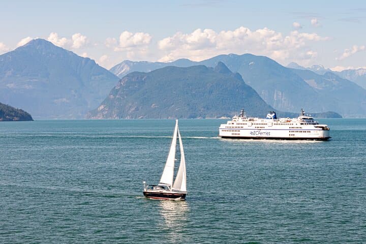 Howe Sound Afternoon Sailing from Squamish on a Beneteau 49 photo 2