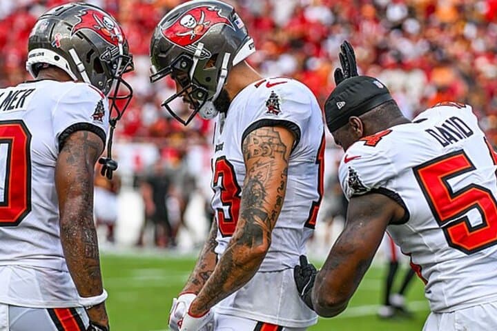 Game-Day at Raymond James: Tampa Bay Buccaneers Live Experience photo 2