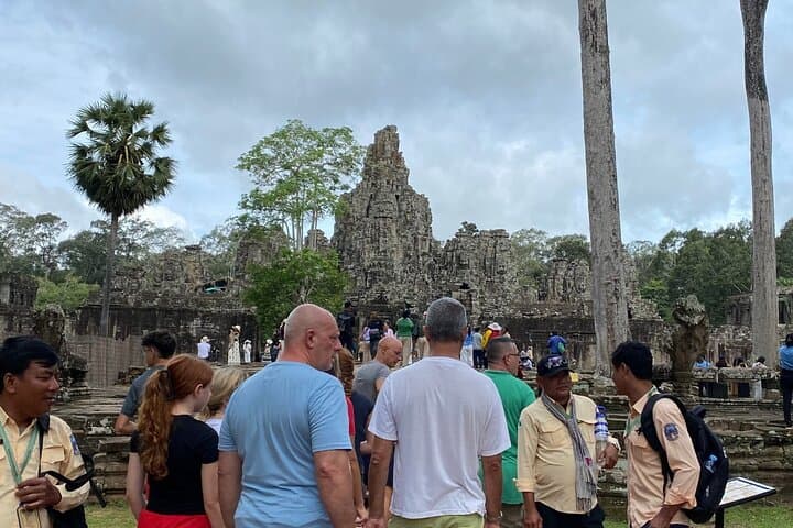 2-Day Private Angkor Wat & Kampong Phluk Tour — Sunrise Temples and Tonlé Sap Floating Village photo 3