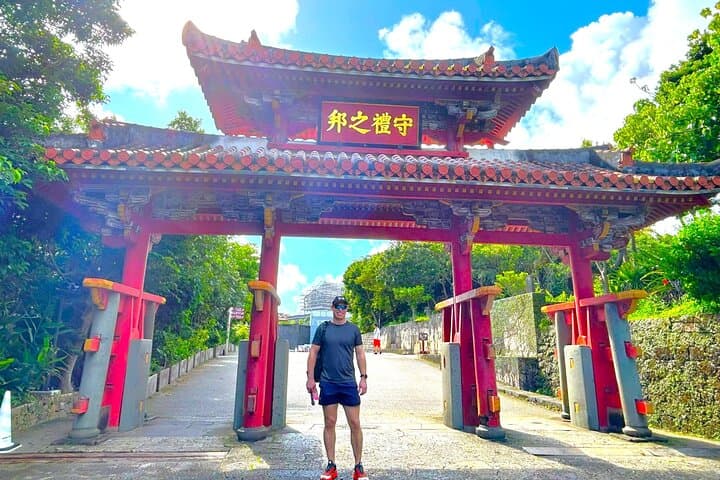 Shurijo Castle: 1.5‑Hour Guided Tour & Opening Gate Ceremony in Naha