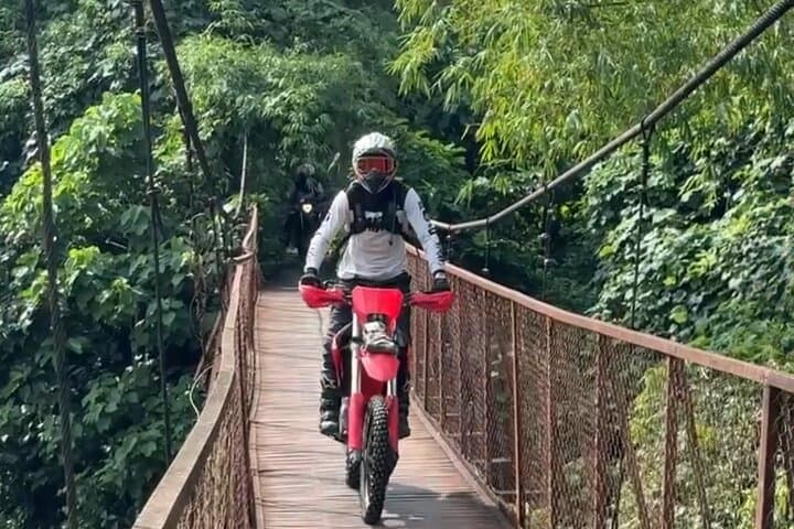North Palawan Motorcycle Three-Day Highlights: El Nido to Port Barton & Dumaran photo 2