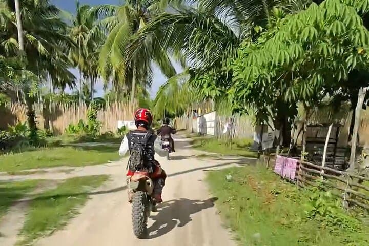 North Palawan Motorcycle Three-Day Highlights: El Nido to Port Barton & Dumaran photo 4