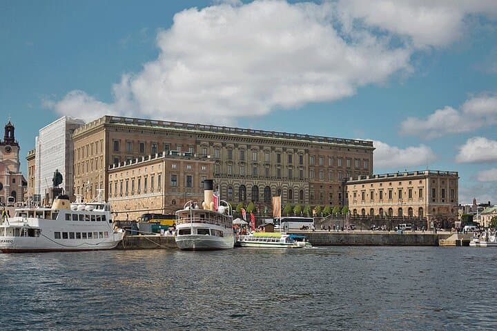 Stockholm Archipelago Highlights by Boat: 90-Minute Guided Cruise from Strömkajen photo 3