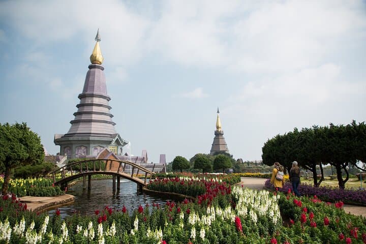 Doi Inthanon Summit, Waterfalls & Hill Tribe Day Tour from Chiang Mai