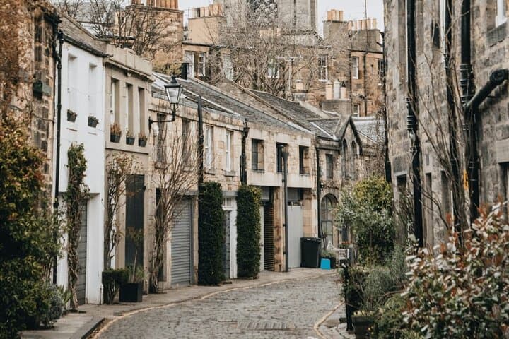 Self-Guided Walking Tour of Edinburgh — Royal Mile, Castle & Interactive Quizzes photo 5