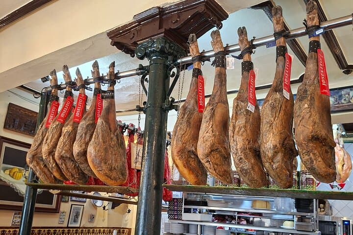 Granada Food & Tapas Detour: Authentic Tapas Tour & Local Wine Tasting