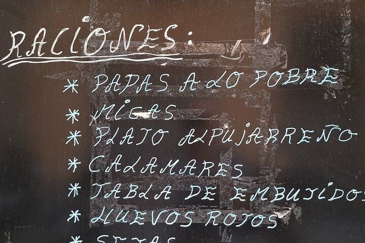 Granada Food & Tapas Detour: Authentic Tapas Tour & Local Wine Tasting photo 2