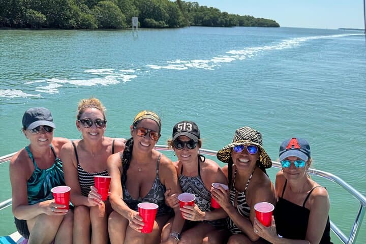 2-Hour Private Day Charter in Islamorada: Florida Bay Dolphin & Wildlife Cruise photo 4