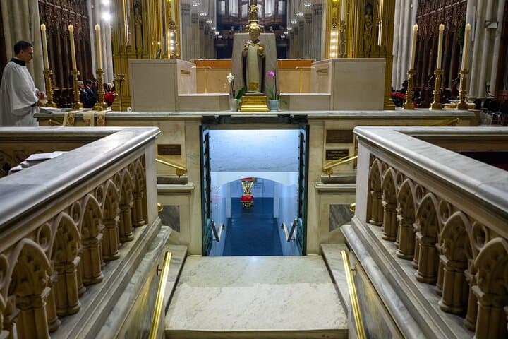 Inside St. Patrick's Cathedral: Official Behind-the-Scenes VIP Tour in NYC