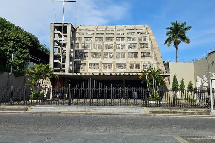 Historic Tour of the Heart of San Salvador: National Palace, Modern Church & Teatro Nacional photo 5