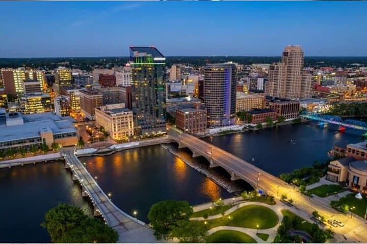 Epic Grand Rapids Scavenger Hunt — Self-Guided City Adventure photo 2