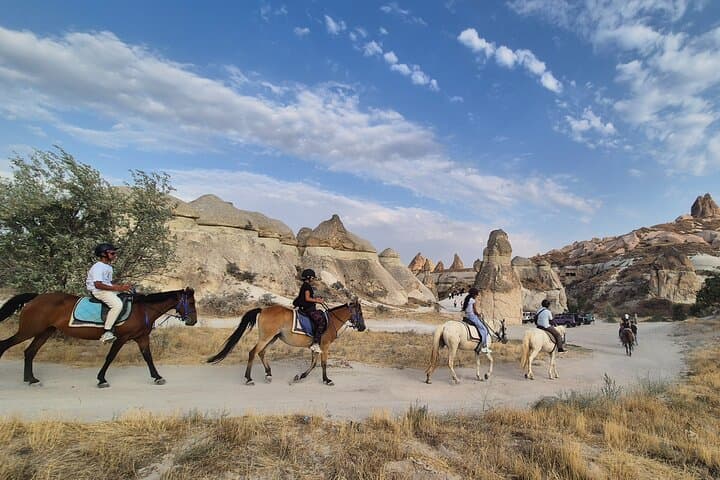 One-Hour Horseback Ride Through Ak (White) and Killik Valleys, Cappadocia