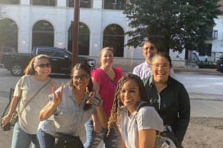 Sunshine Scavenger Hunt in St. Petersburg — App-Led City Adventure photo 3