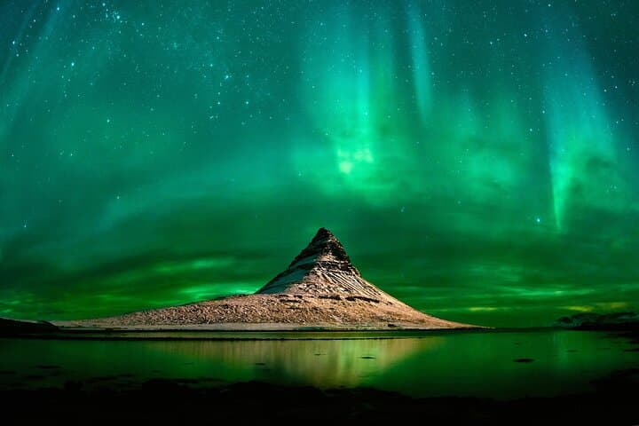 Private Northern Lights Tour from Reykjavik — Magical Winter Night Experience photo 4