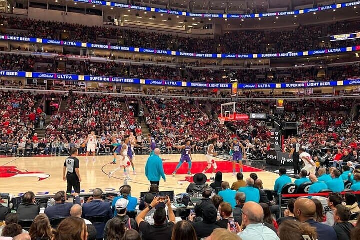 Chicago Bulls Game at United Center: Live NBA Experience and Visitor Guide