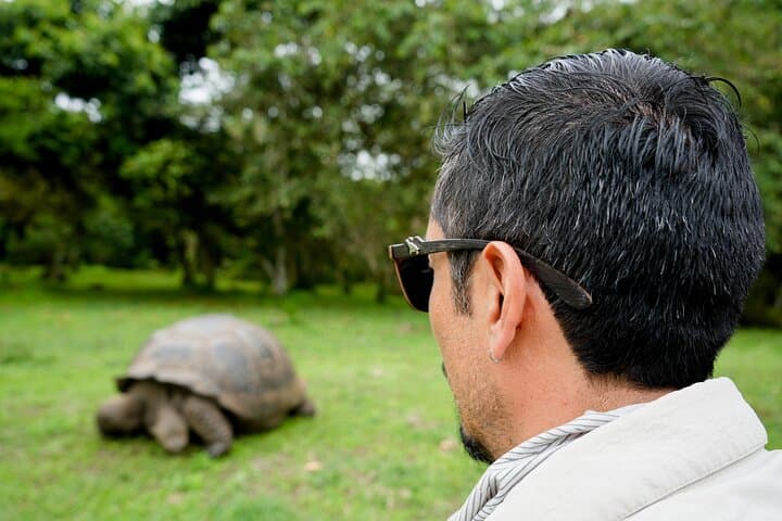 Baltra to Santa Cruz Transfer with El Chato Giant Tortoise Reserve Visit
