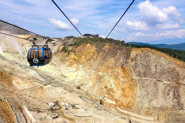 Day Trip to Hakone: Ropeway, Owakudani, Lake Ashinoko & Hakone Shrine photo 2