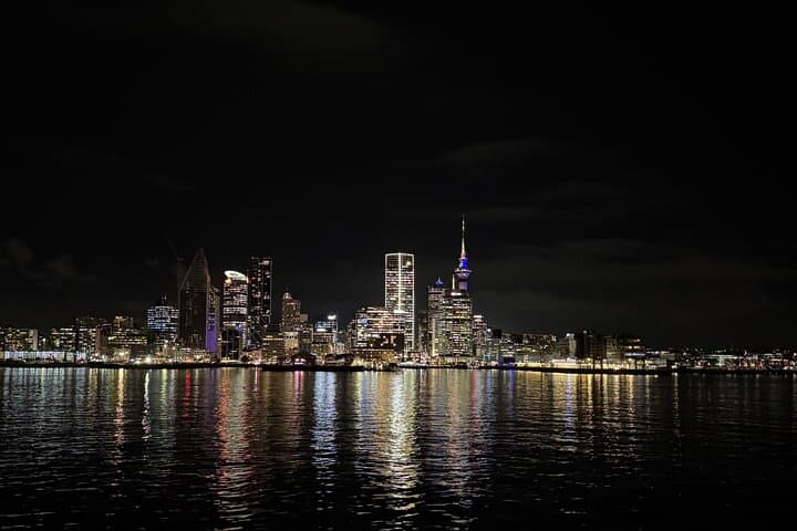 Auckland Nightlights Harbour Cruise: 2-Hour Evening Sail with Drinks photo 2