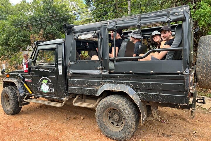Minneriya Elephant Safari: Best Time, Tips & What to Expect photo 5