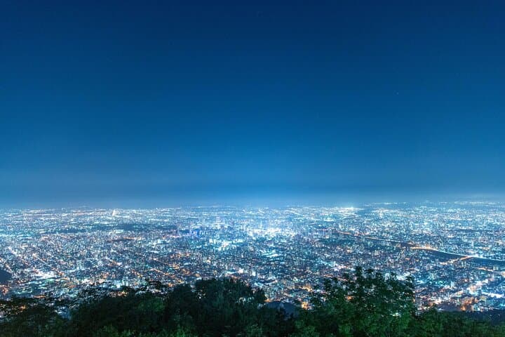 Mt. Moiwa Ropeway: Sapporo’s Million-Dollar View — Day & Night Guide photo 6