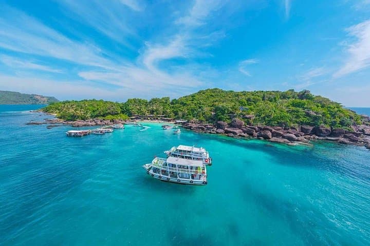 3-Island Snorkeling Trip from An Thoi — Phu Quoc Coral Reefs & Beach Bar Escape photo 4