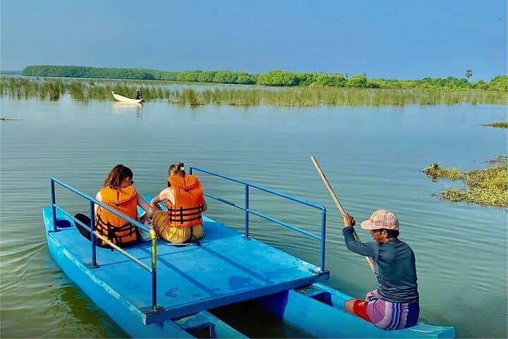 Pottuvil Lagoon Paddle Safari: Wildlife & Mangroves Near Arugam Bay photo 4