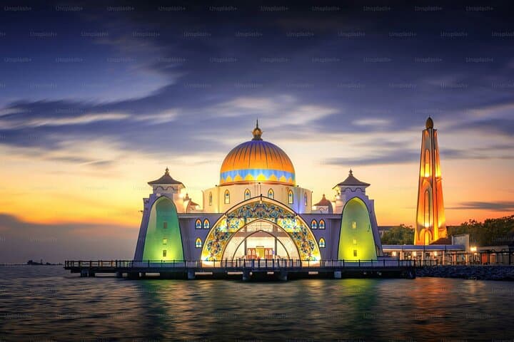 Photogenic Malacca: Private Instagram Hotspots Tour of Dutch Square, Jonker Walk & Straits Mosque