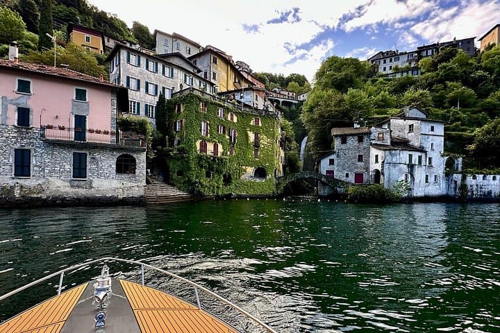 Como to Cernobbio Private Boat Tour: Villa‑Studded Shoreline in 90 Minutes photo 3