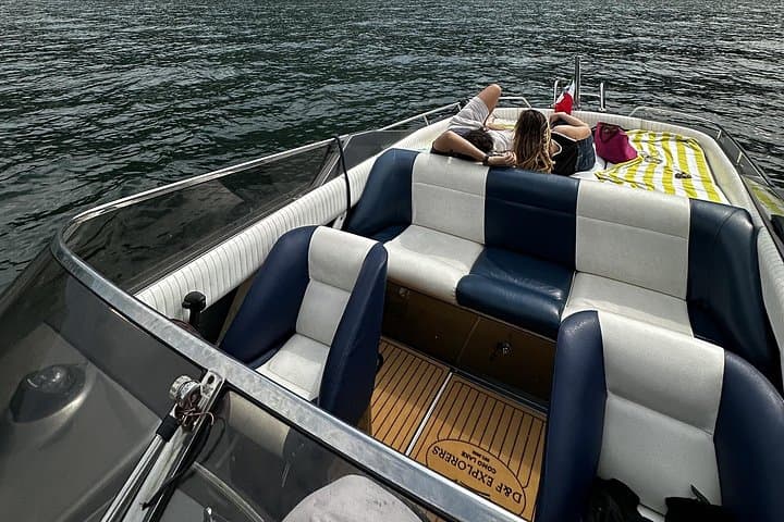 Como to Cernobbio Private Boat Tour: Villa‑Studded Shoreline in 90 Minutes photo 4