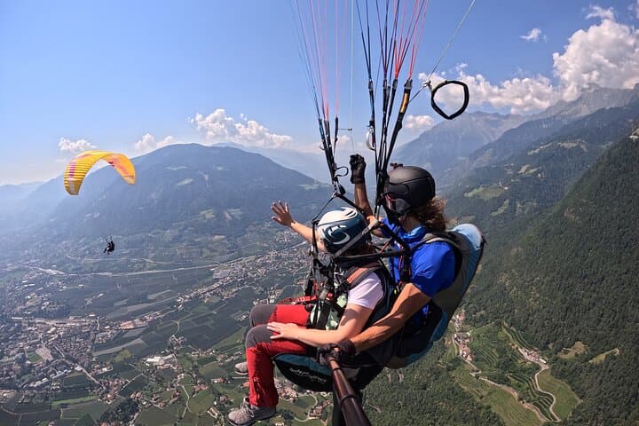 Tandem Paragliding Over Dorf Tirol: Soar Above Merano's Alps