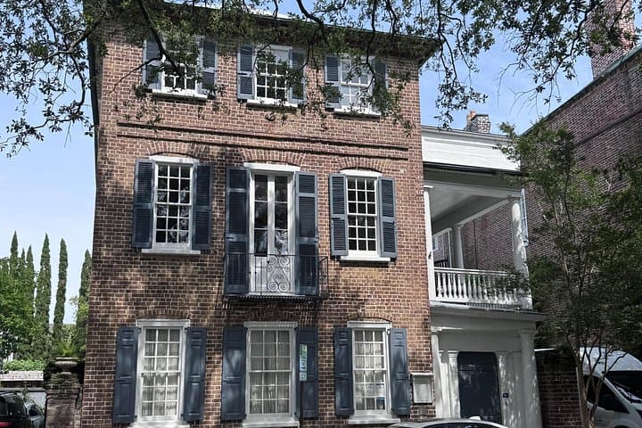 Charleston Signature History Walking Tour — 90-Minute Old & Historic District Walk photo 3