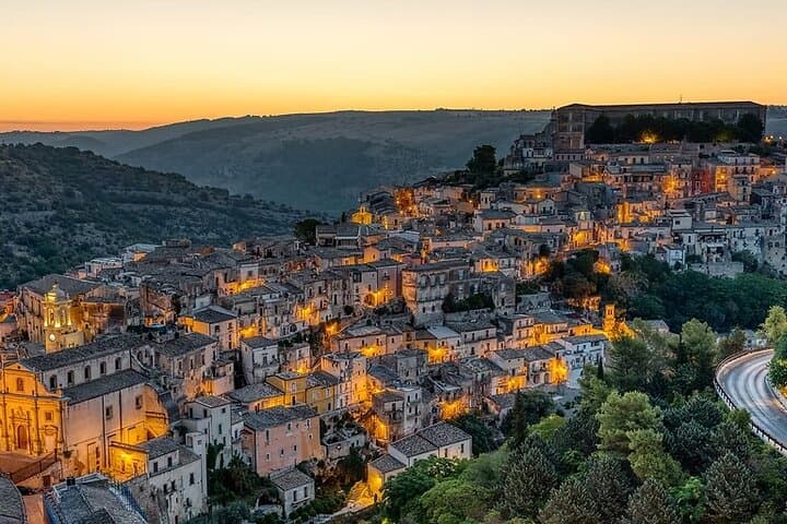Sicily Baroque Minivan Tour: Syracuse to Noto, Modica & Ragusa photo 2