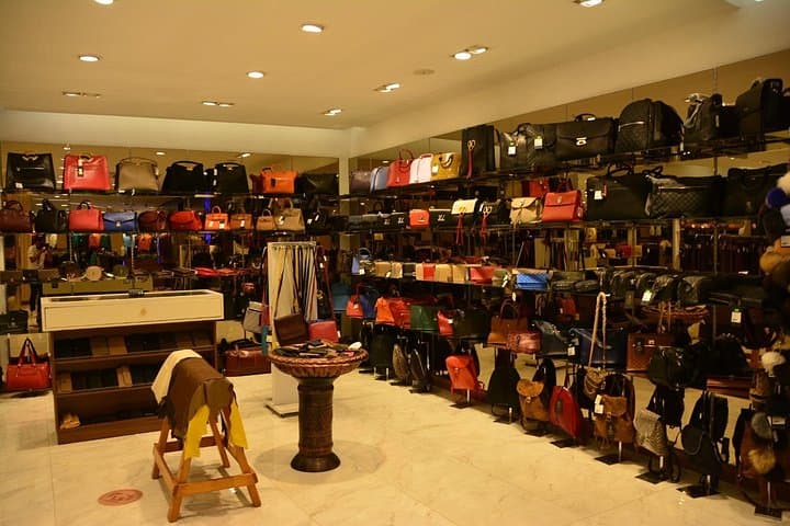 Ephesus & Kusadasi Artisan Shopping Tour: Carpets, Leather & Pottery from Port photo 4