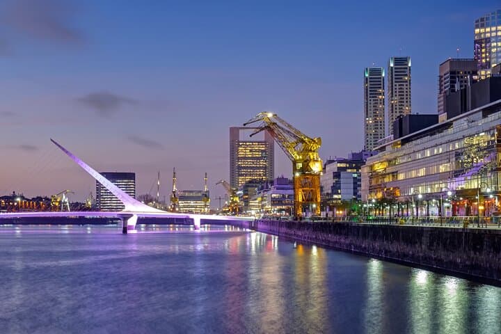 Buenos Aires by Night: Small-Group Evening Tour of Landmarks & Lights