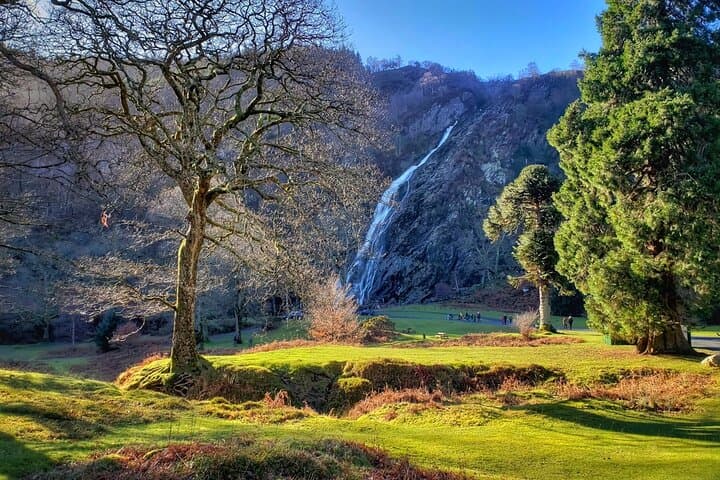 Glendalough & Wicklow Mountains Day Tour from Dublin: Powerscourt, Lakes, Waterfalls