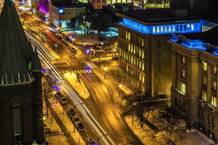 Take On Toronto: App-Led Bar Crawl & Urban Scavenger Hunt photo 2
