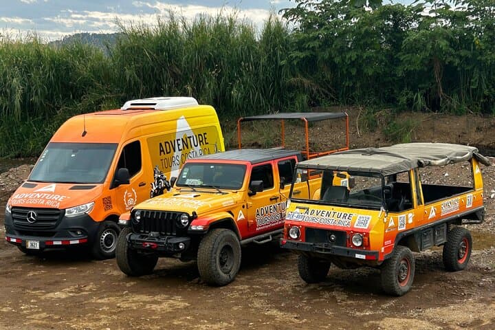 Jaco 4x4 Jungle Booze Cruise: Rainforest Bars, Waterfalls & Mountain Pueblos photo 2