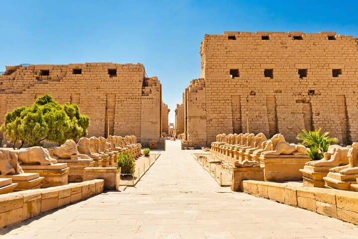 East Bank of Luxor Private Tour: Karnak & Luxor Temples with an Egyptologist