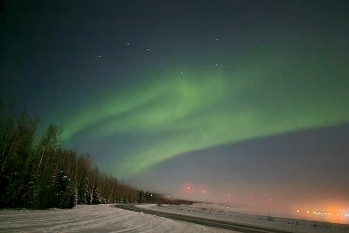 First or Last Call Aurora Tour — Fairbanks Mini Aurora Chase for Arrival or Departure photo 3
