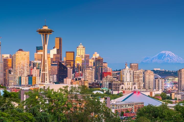 Seattle Belltown Bar Blitz: App-Led Scavenger Bar Crawl photo 2